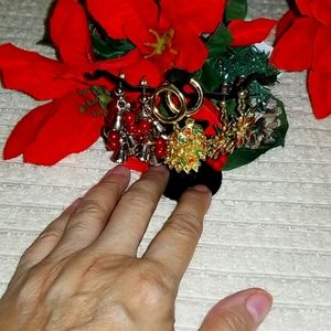 VINTAGE CHRISTMAS EARRINGS